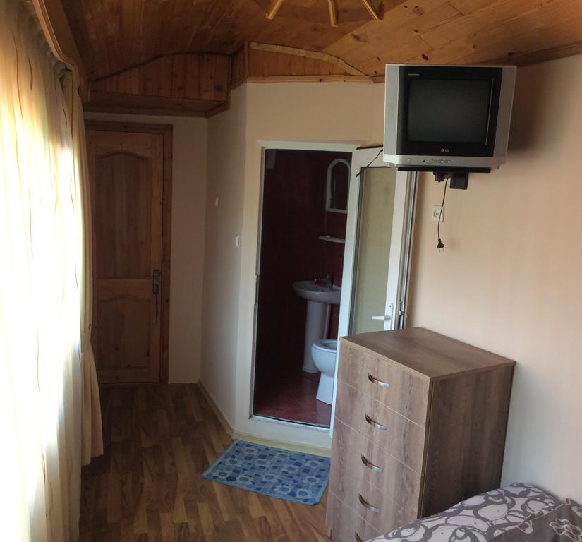 קבריאטי Deluxe Guest House מראה חיצוני תמונה