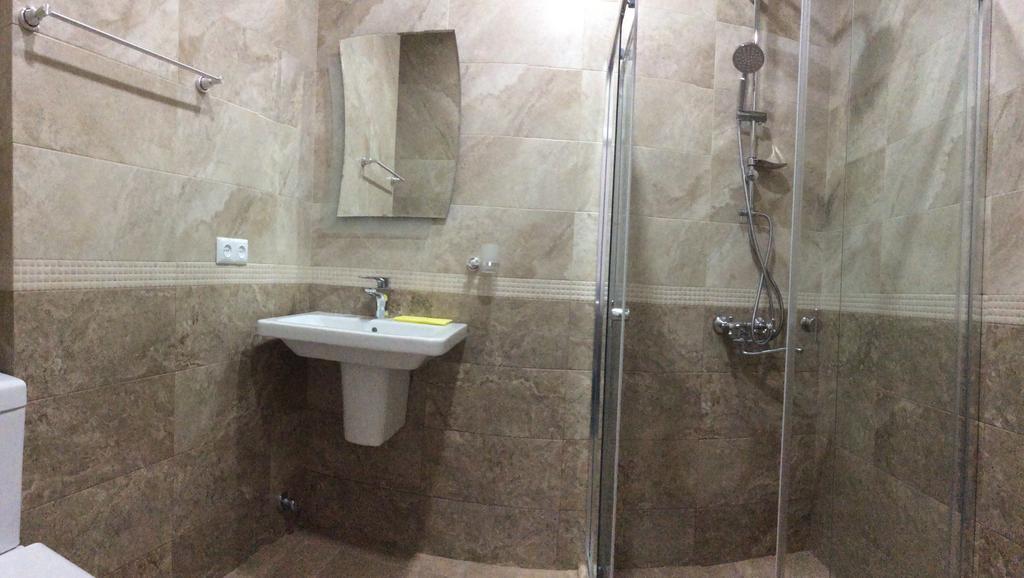קבריאטי Deluxe Guest House מראה חיצוני תמונה