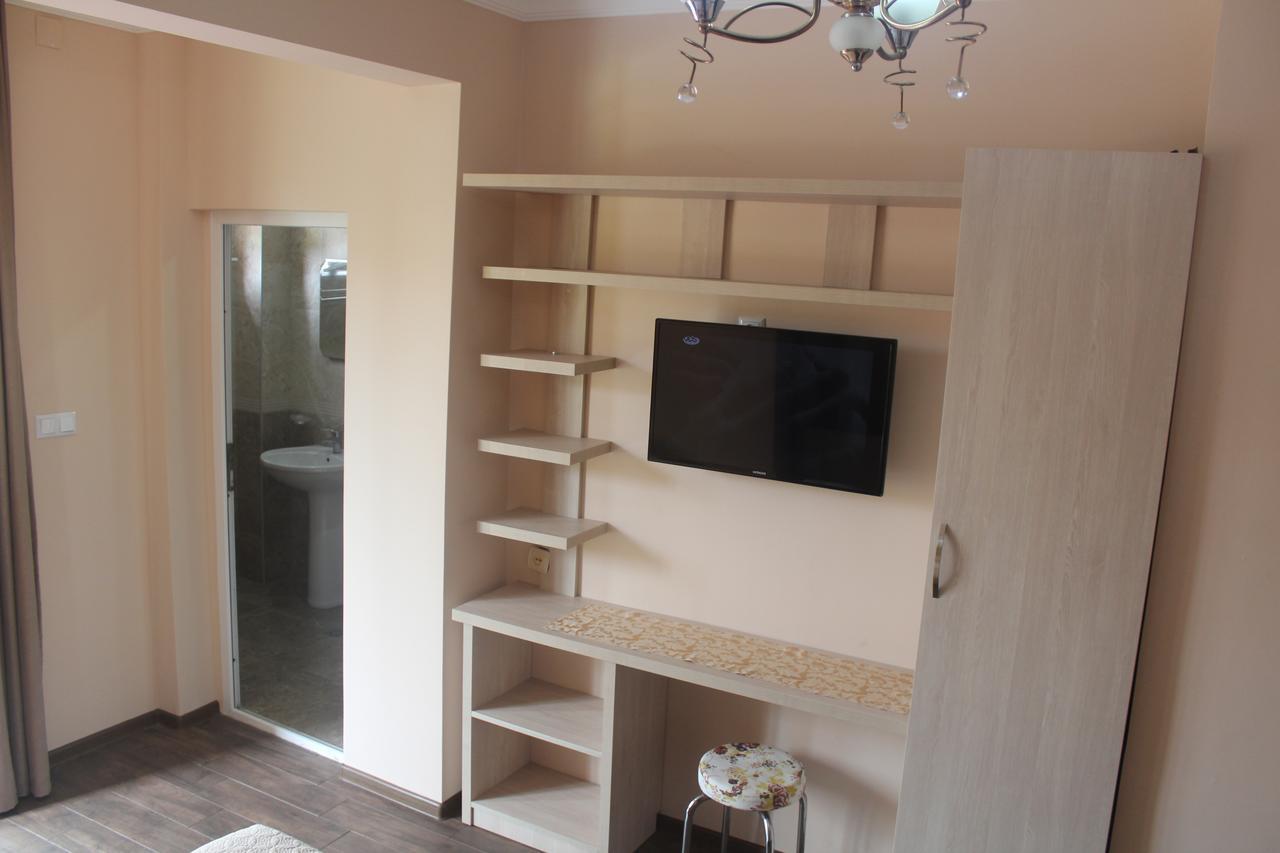קבריאטי Deluxe Guest House מראה חיצוני תמונה