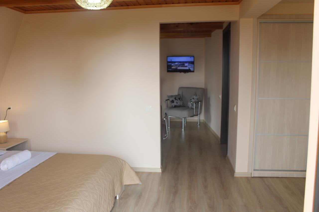קבריאטי Deluxe Guest House מראה חיצוני תמונה