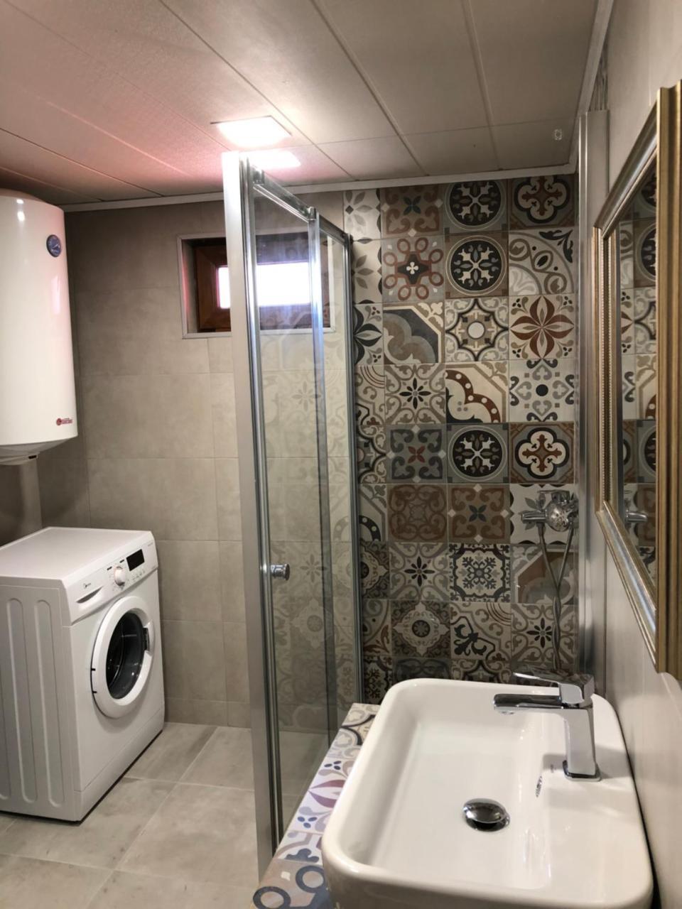 קבריאטי Deluxe Guest House מראה חיצוני תמונה